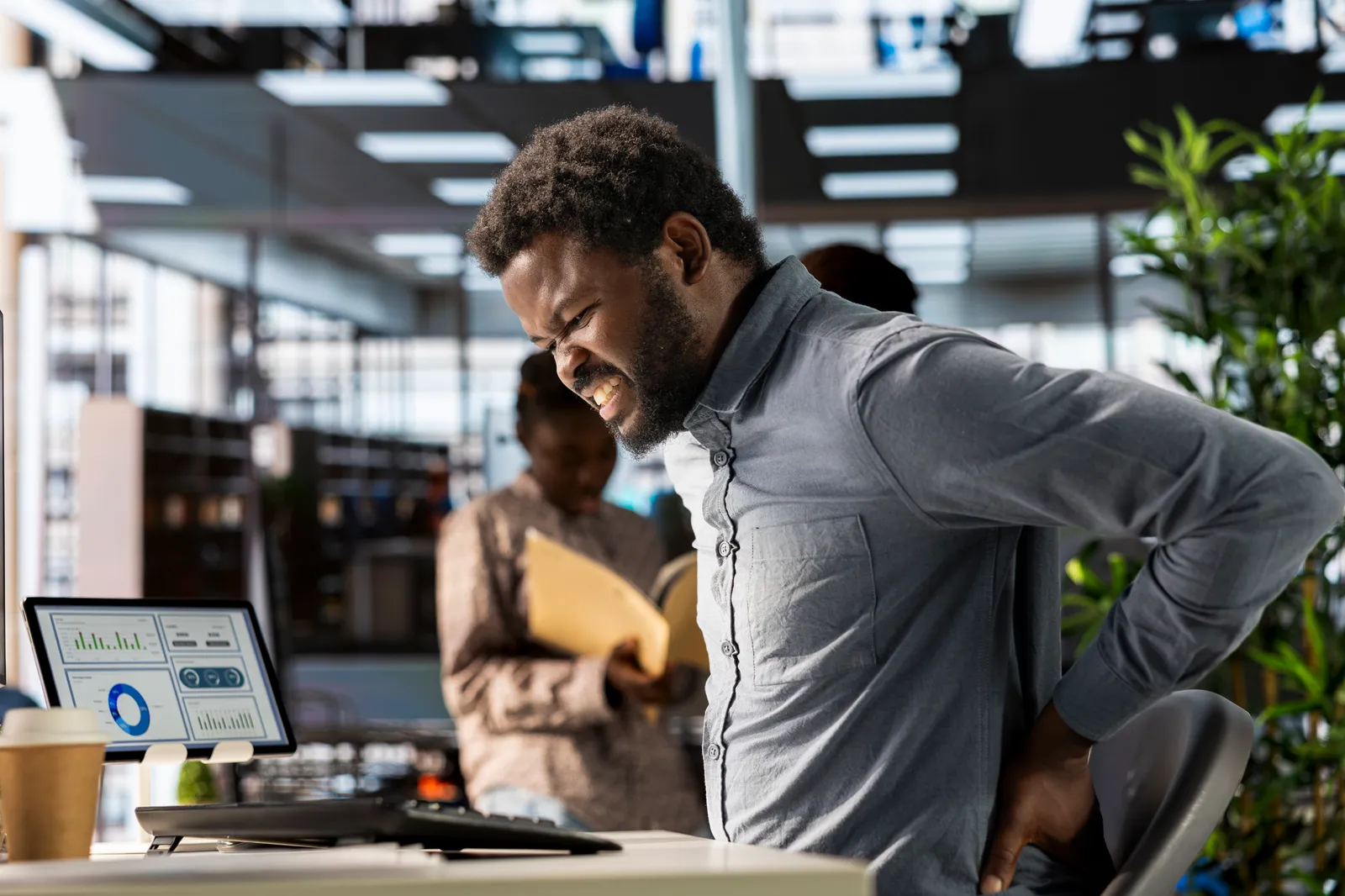 Back Pain at Work: Ergonomic Tips for a Pain-Free Office