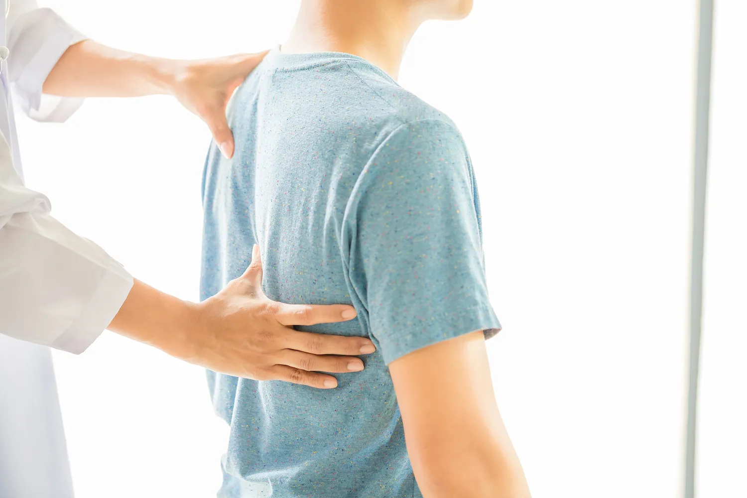 What Do Dubuque Chiropractors Do to Treat Scoliosis?
