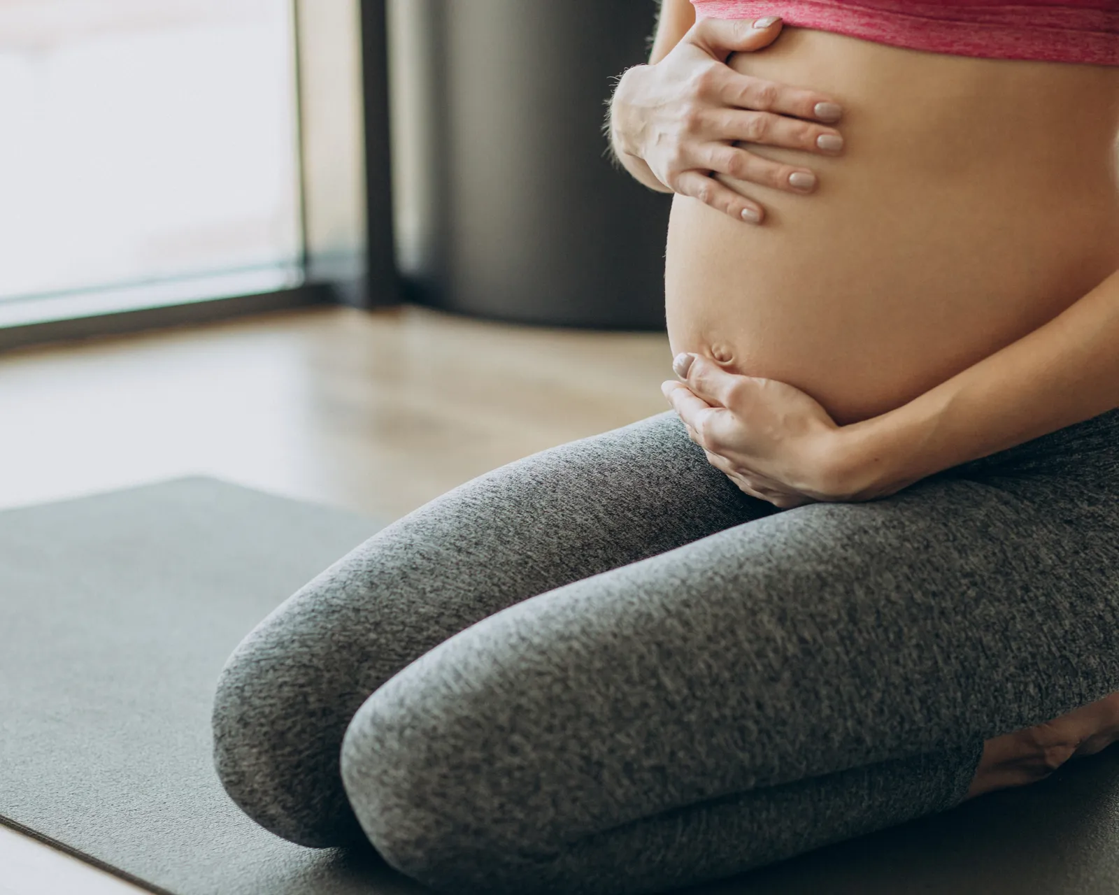 Prenatal Chiropractic Care: Benefits, Safety, and What to Expect During Pregnancy