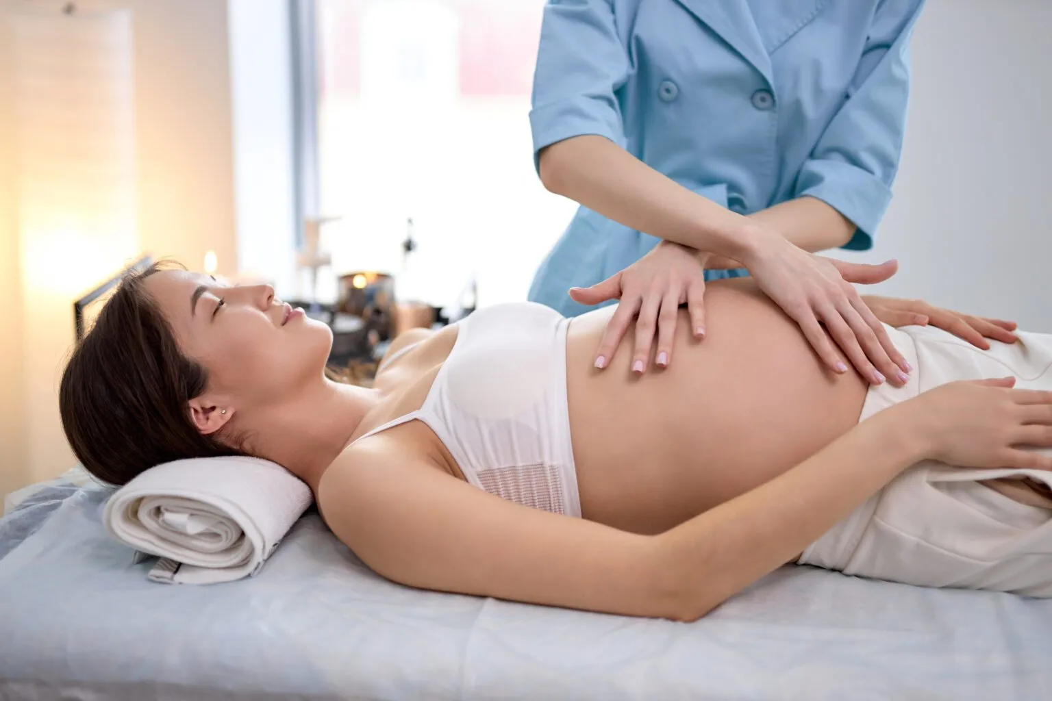 Prenatal Chiropractic Care: Benefits, Safety, and What to Expect During Pregnancy